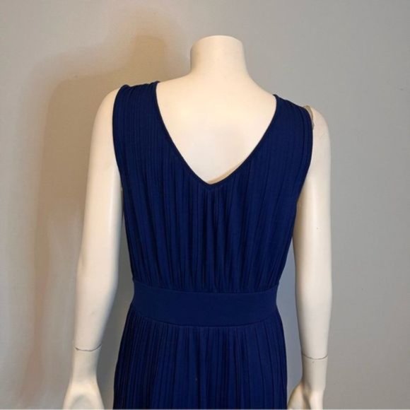 Banana Republic Mystic Blue Pleated V-Neck Sleeveless Dress Size 10 - Picture 8 of 12